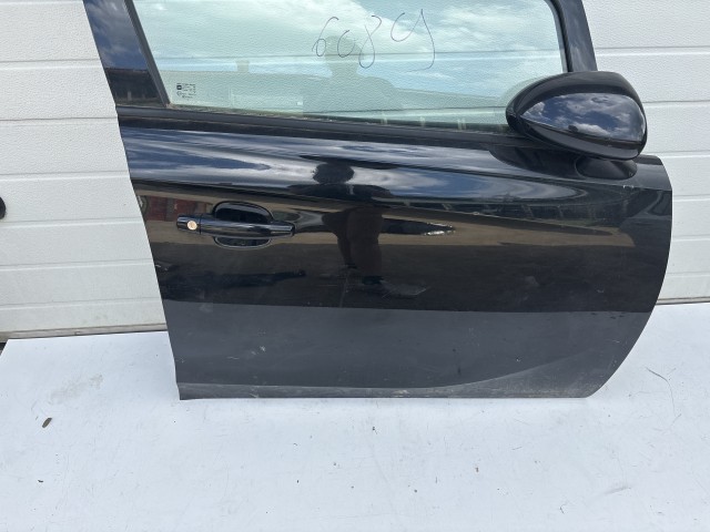 12770 Opel Corsa E Jobb első Ajtó Fekete Y22c
