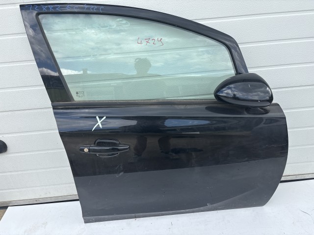 13772 Opel Corsa E Jobb első Ajtó Fekete Y22c