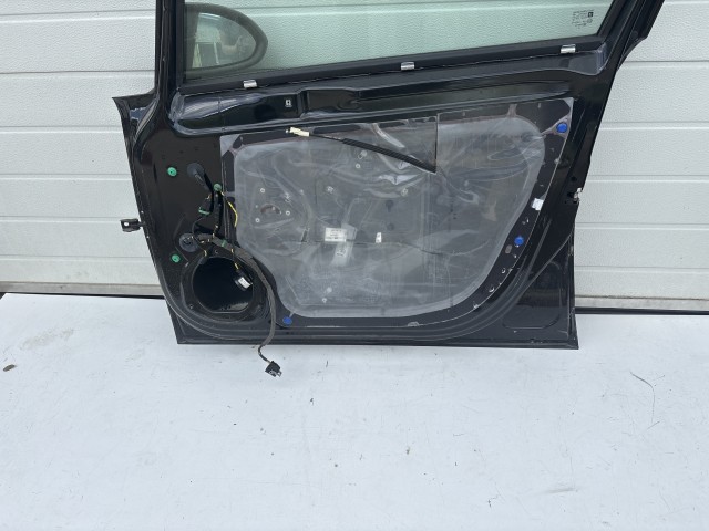13772 Opel Corsa E Jobb első Ajtó Fekete Y22c