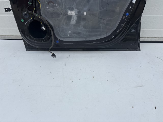 13772 Opel Corsa E Jobb első Ajtó Fekete Y22c