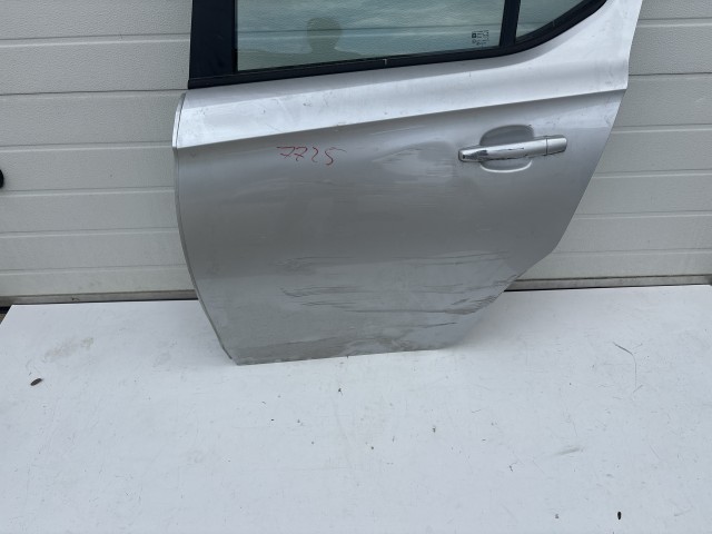 12776 Opel Corsa E 2014- 2014-2019 Ajtó Használt Bal hátsó Ezüst 