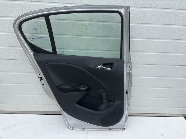 12776 Opel Corsa E 2014- 2014-2019 Ajtó Használt Bal hátsó Ezüst 