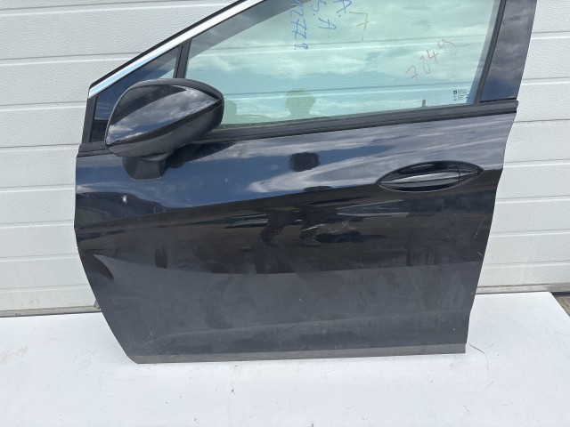 12779 Opel Astra K Bal első Ajtó Fekete Y22c