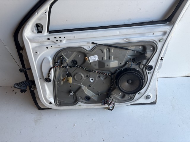 12809 Skoda Octavia 2004-2013 Jobb első Ajtó Fehér