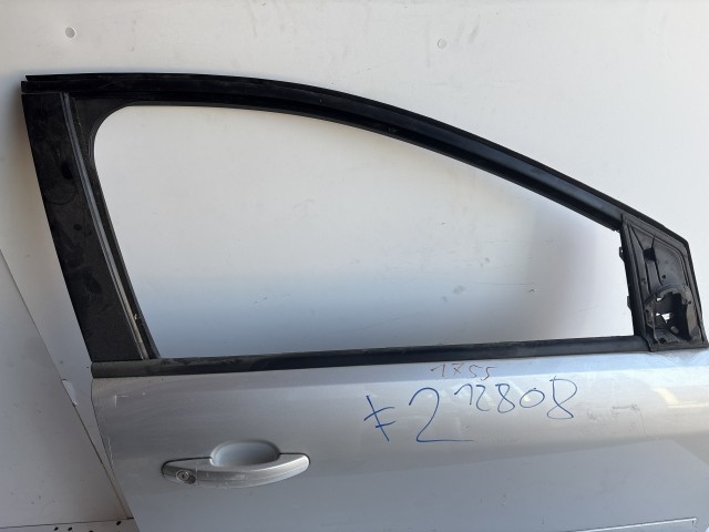 12808 Ford Focus II. 2004-2011 Jobb első Ajtó Ezüst