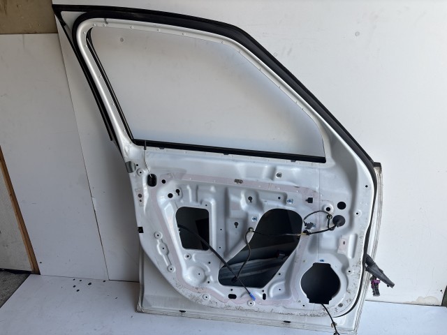 12813 Opel Zafira C Bal első Ajtó Fehér