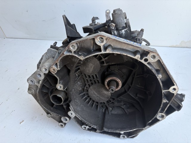 Opel Antara 2.2cdti 4x4 Váltó f40