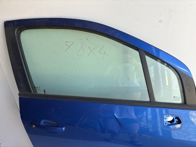7874 Opel Mokka Jobb első Ajtó Kék sérült
