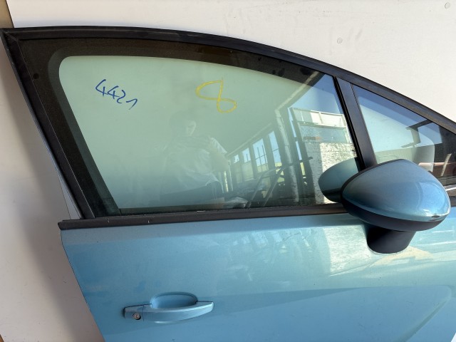 4421 Opel Meriva B Jobb első Ajtó Zöld Z21z