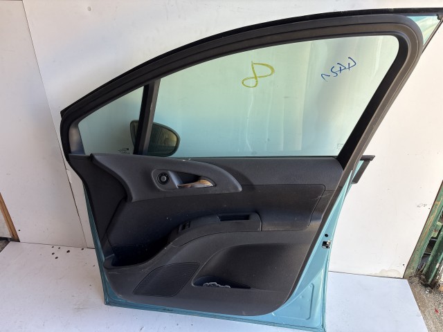 4421 Opel Meriva B Jobb első Ajtó Zöld Z21z