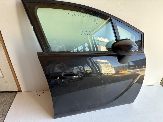 12830 Opel Meriva B Jobb első Ajtó Fekete Z22c