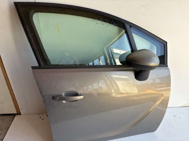 12834 Opel Meriva B Jobb első Ajtó Barna Z40w