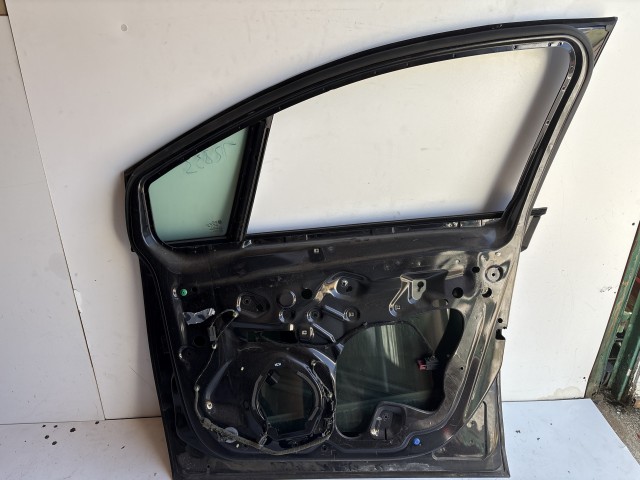 12835 Opel Meriva B Jobb első Ajtó Fekete