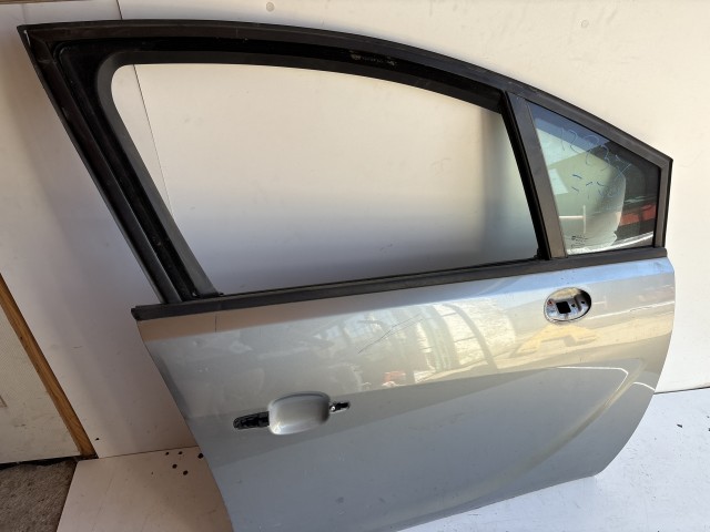 12837 Opel Meriva B Jobb első Ajtó Szürke Z179