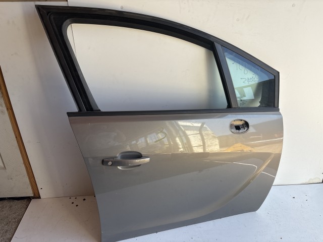 12838 Opel Meriva B Jobb első Ajtó Barna Z40w