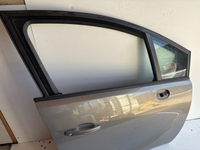 12838 Opel Meriva B Jobb első Ajtó Barna Z40w