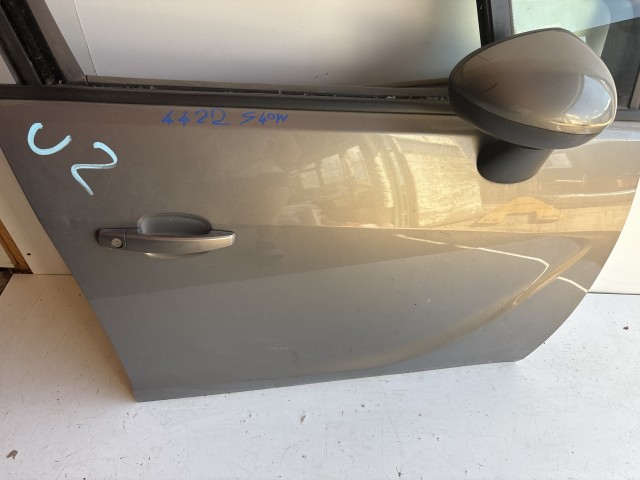 4422 Opel Meriva B Jobb első Ajtó Barna Z40w