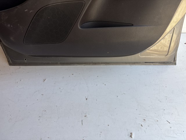 4422 Opel Meriva B Jobb első Ajtó Barna Z40w