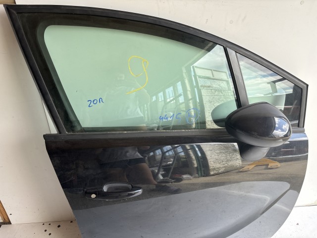 4415 Opel Meriva B Jobb első Ajtó Fekete Z20r