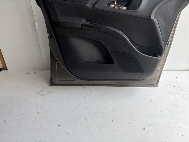 12843 Opel Meriva B Bal első Ajtó Barna Z40w