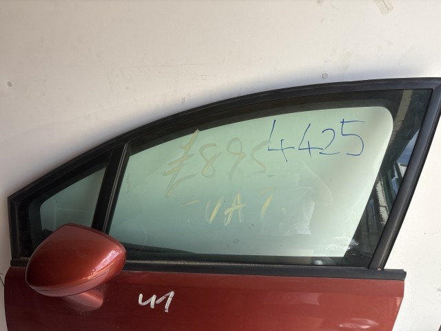 12847 Opel Meriva B Bal első Ajtó Vörös