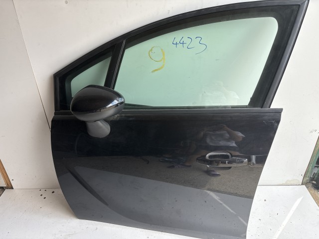 4423 Opel Meriva B Bal első Ajtó Fekete