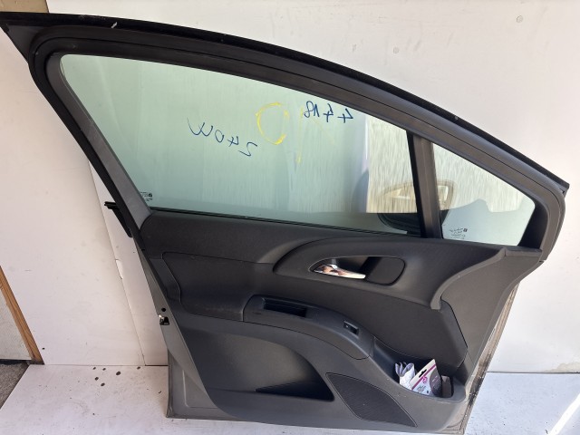 4418 Opel Meriva B Bal első Ajtó Barna Z40w