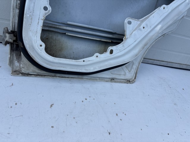 12852 Ford Fiesta v 2004-2008 Jobb hátsó Ajtó Fehér