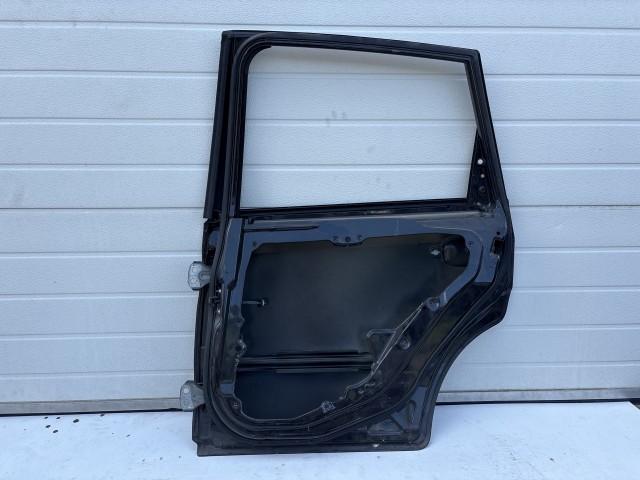 12853 Ford Fiesta v 2004-2008 Jobb hátsó Ajtó Fekete
