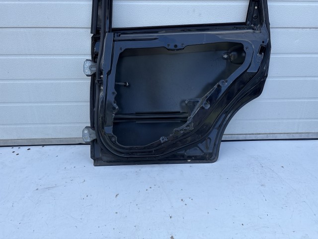 12853 Ford Fiesta v 2004-2008 Jobb hátsó Ajtó Fekete