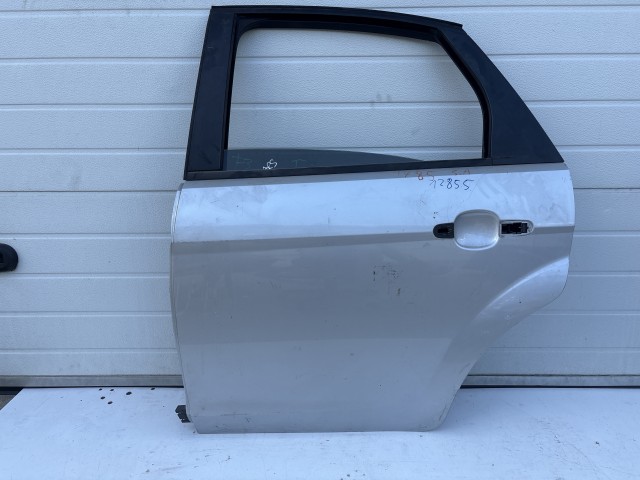 12855 Ford Focus II. Bal hátsó Ajtó ezüst 5 ajtós