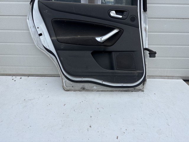 12866 Ford Mondeo IV. 2007-2014 kombi Bal hátsó Ajtó Fehér