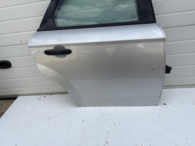 12867 Ford Mondeo IV. 2007-2014 Jobb hátsó Ajtó Ezüst 5 ajtós