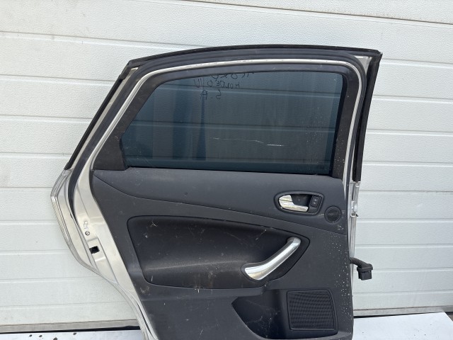 12870 Ford Mondeo IV. 2007-2014 Bal hátsó Ajtó Ezüst 5 ajtós