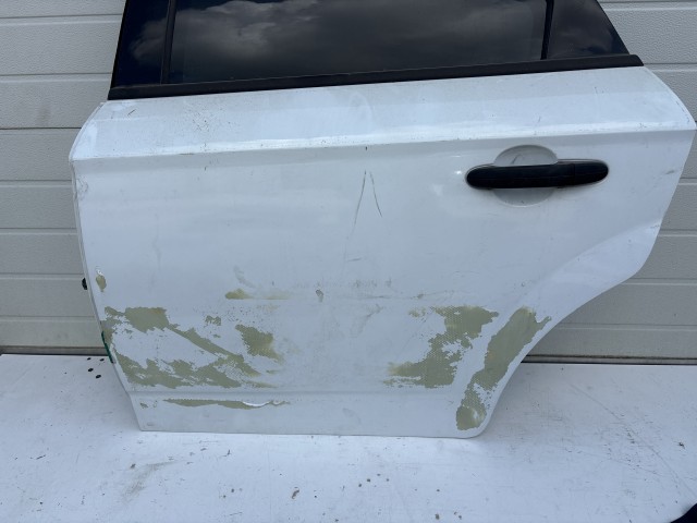 12871 Ford Mondeo IV. 2007-2014 kombi Bal hátsó Ajtó Fehér