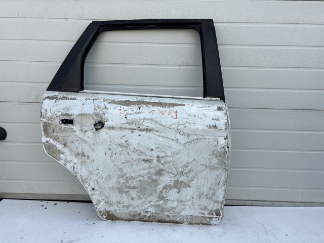 12875 Ford Focus II. 2004-2011 kombi Jobb hátsó Ajtó Fehér