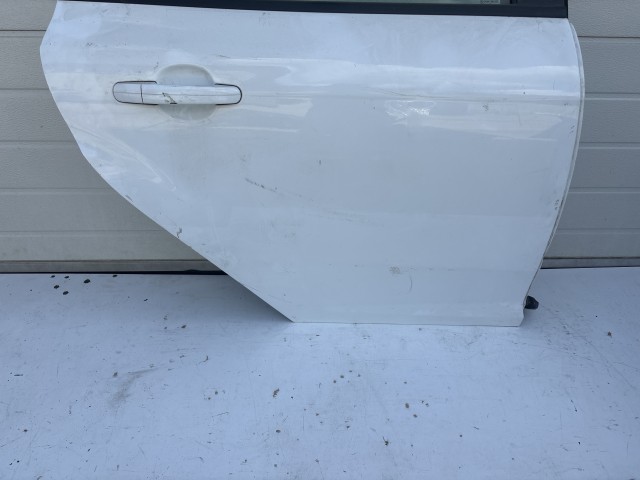 12873 Ford Mondeo IV. 2007-2014 kombi Jobb hátsó Ajtó Használt Fehér 5 ajtós