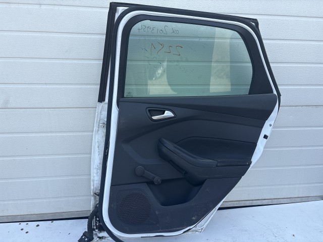 12873 Ford Mondeo IV. 2007-2014 kombi Jobb hátsó Ajtó Használt Fehér 5 ajtós