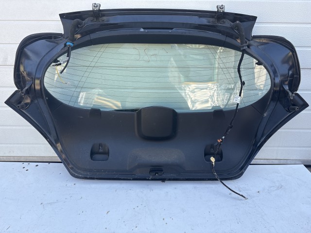 12881 Peugeot 308 Csomagtérajtó Fekete