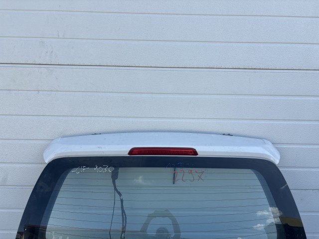 12882 Hyundai I 30 Kombi 2007-2011 Csomagtérajtó Fehér
