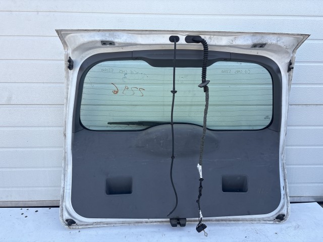 12883 Ford Focus II. kombi 2008-2011 Csomagtérajtó Fehér