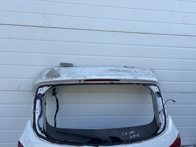 12896 Opel Astra J Csomagtérajtó Z40r Fehér 5 ajtós