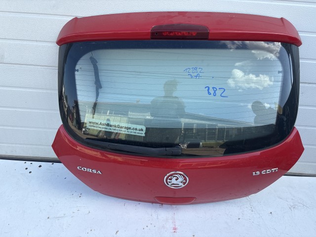12899 Opel Corsa D Csomagtérajtó Piros 3 ajtós
