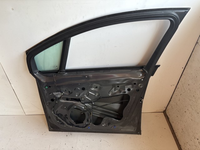 12925 Opel Meriva B Jobb első Ajtó Grafit Z177