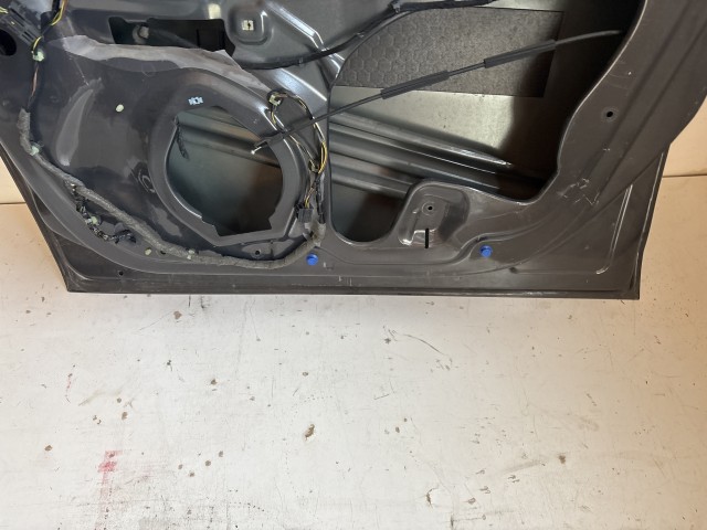 12925 Opel Meriva B Jobb első Ajtó Grafit Z177