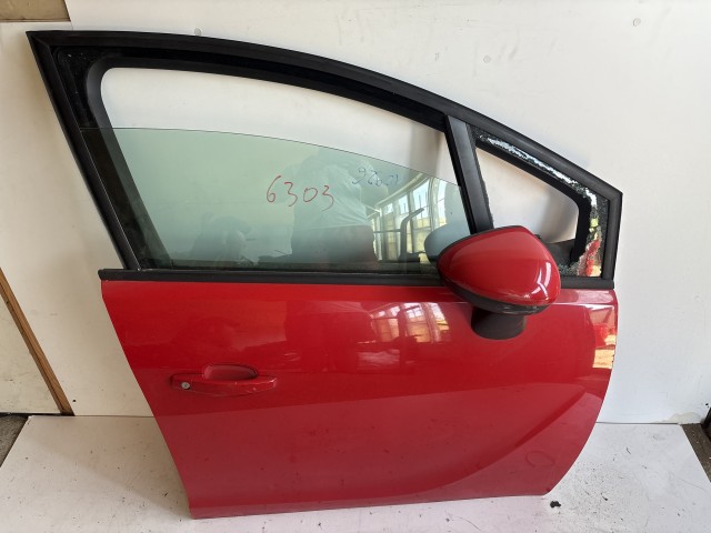12926 Opel Meriva B Jobb első Ajtó Piros