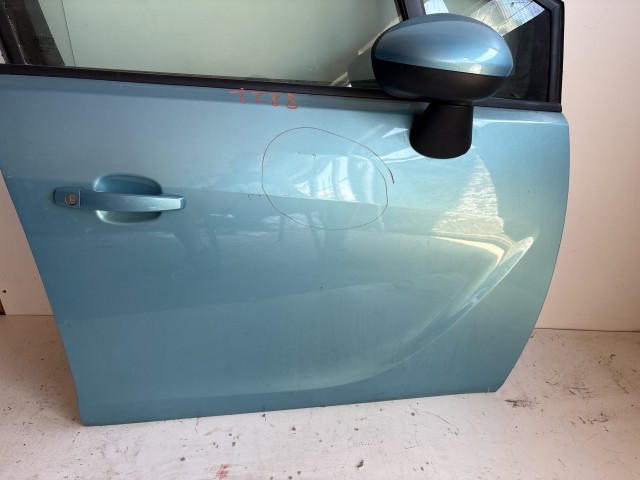 2288 Opel Meriva B Jobb első  Ajtó zöld Z21Z