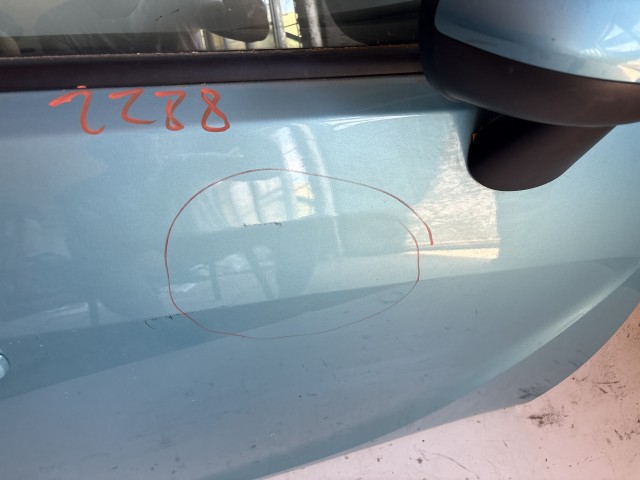 2288 Opel Meriva B Jobb első  Ajtó zöld Z21Z
