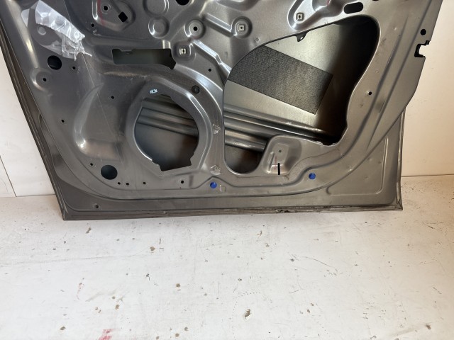 12932 Opel Meriva B Jobb első Ajtó Barna Z40W