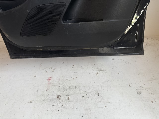 12933 Opel Meriva B Jobb első Ajtó Fekete Z20R